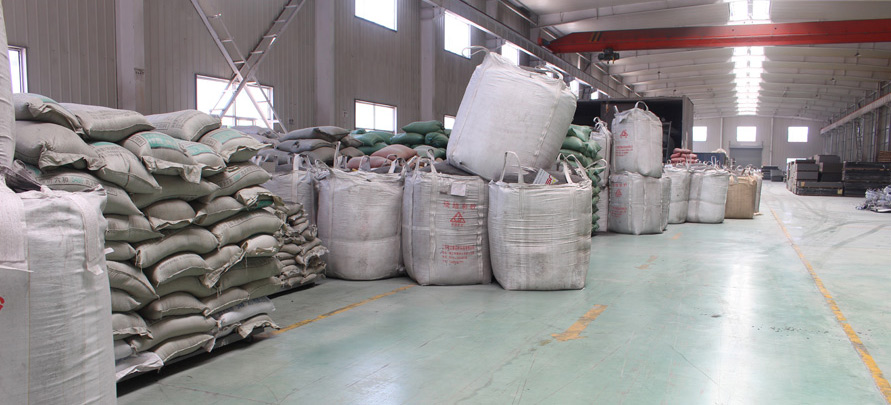 原材料仓库一角